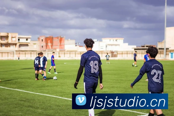 百度篮球经理与传统经理模式对比：科技如何改变体育经营？